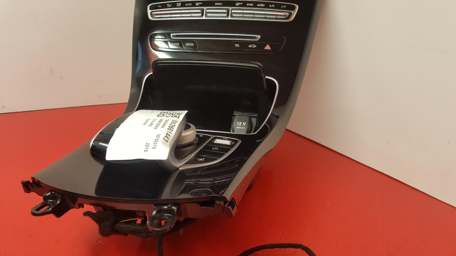 Console C Class Mercedes 2016