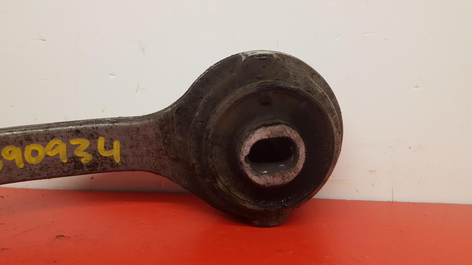 LF Lower Control Arm C Class Mercedes 2010