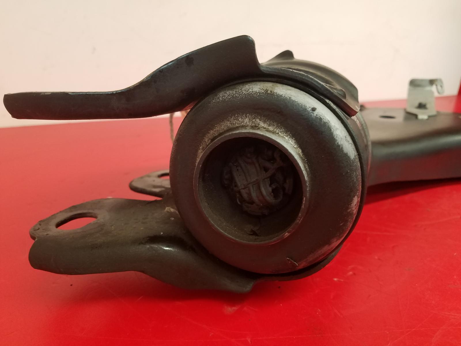 RF Lower Control Arm Xc60 Volvo 2017