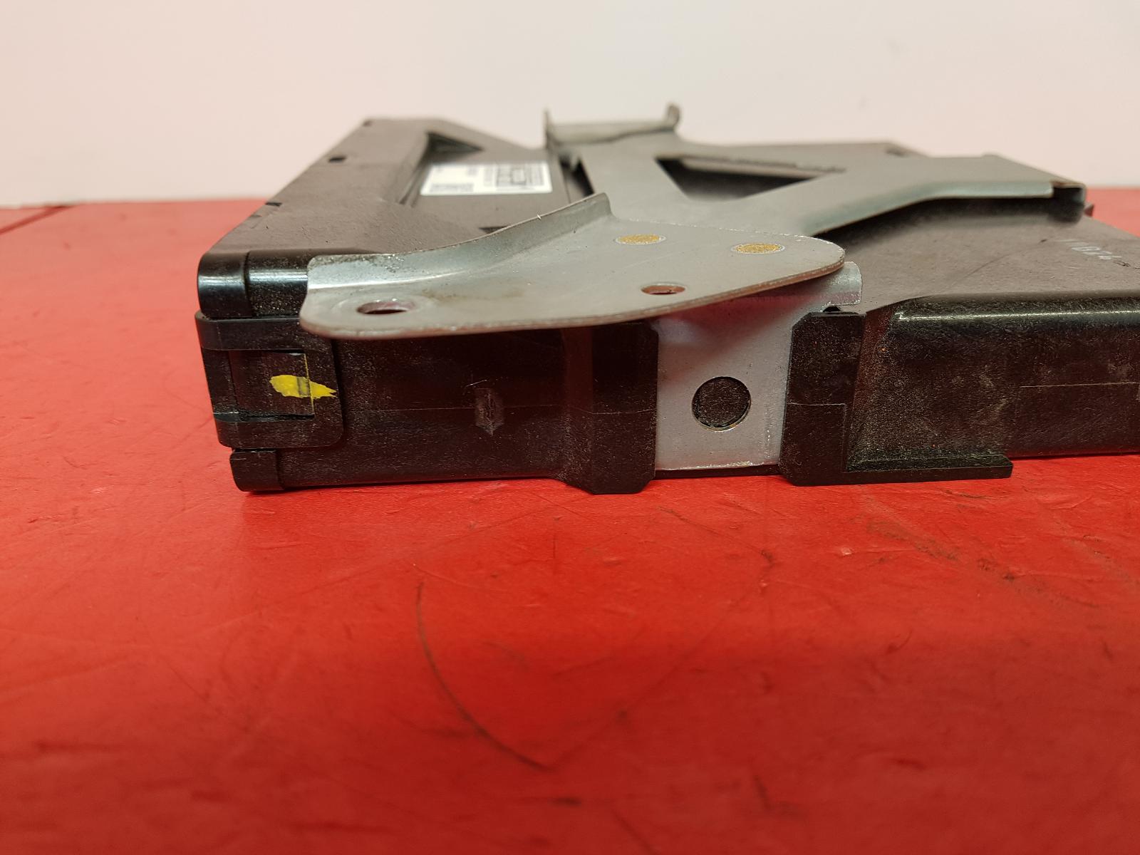 View Auto part ECU Toyota Yaris 2019