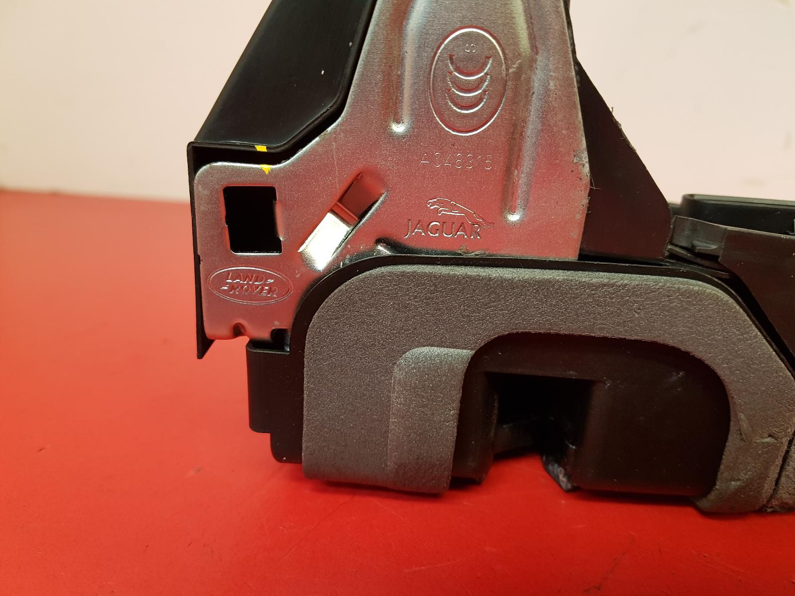 View Auto part Door Lock Assembly Land Rover Range Rover Velar 2020