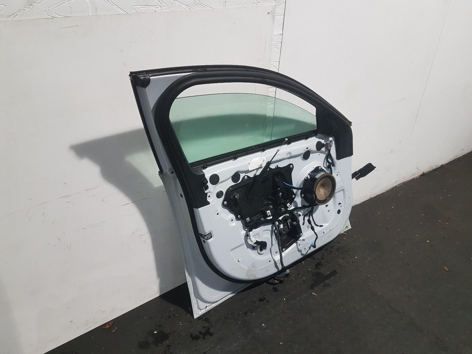 L Front Door Xe Jaguar 2016 