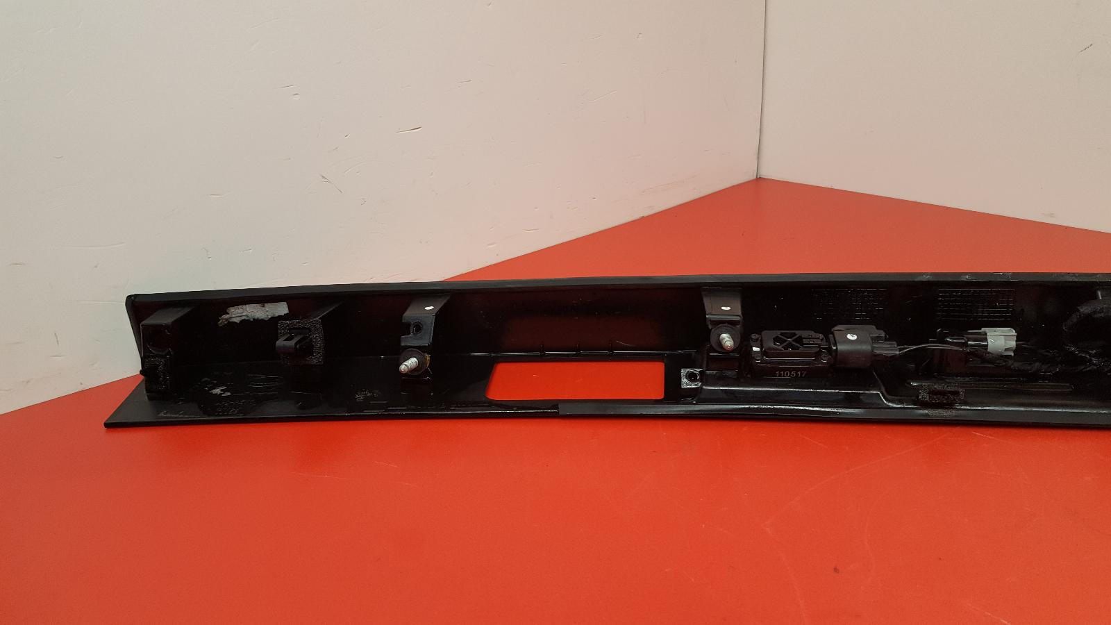 Tailgate Handle Discovery Land Rover 2017 