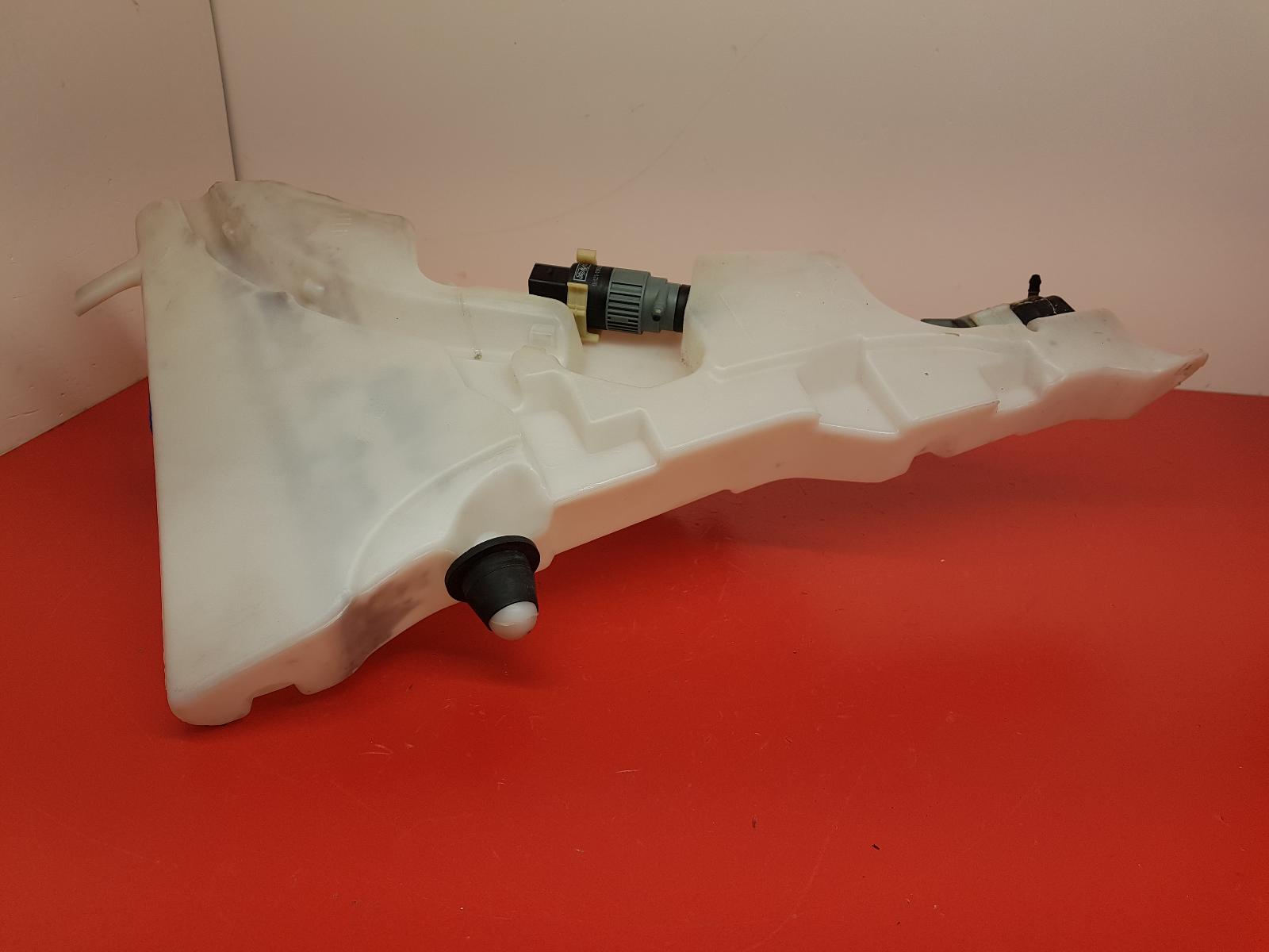 Washer Bottle Xf Jaguar 2013 