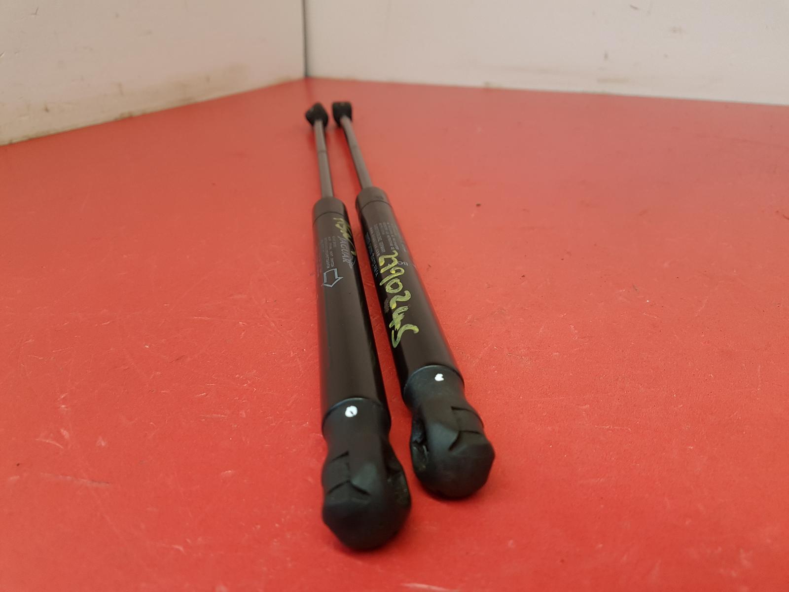 Bonnet Shock Xf Jaguar 2013 