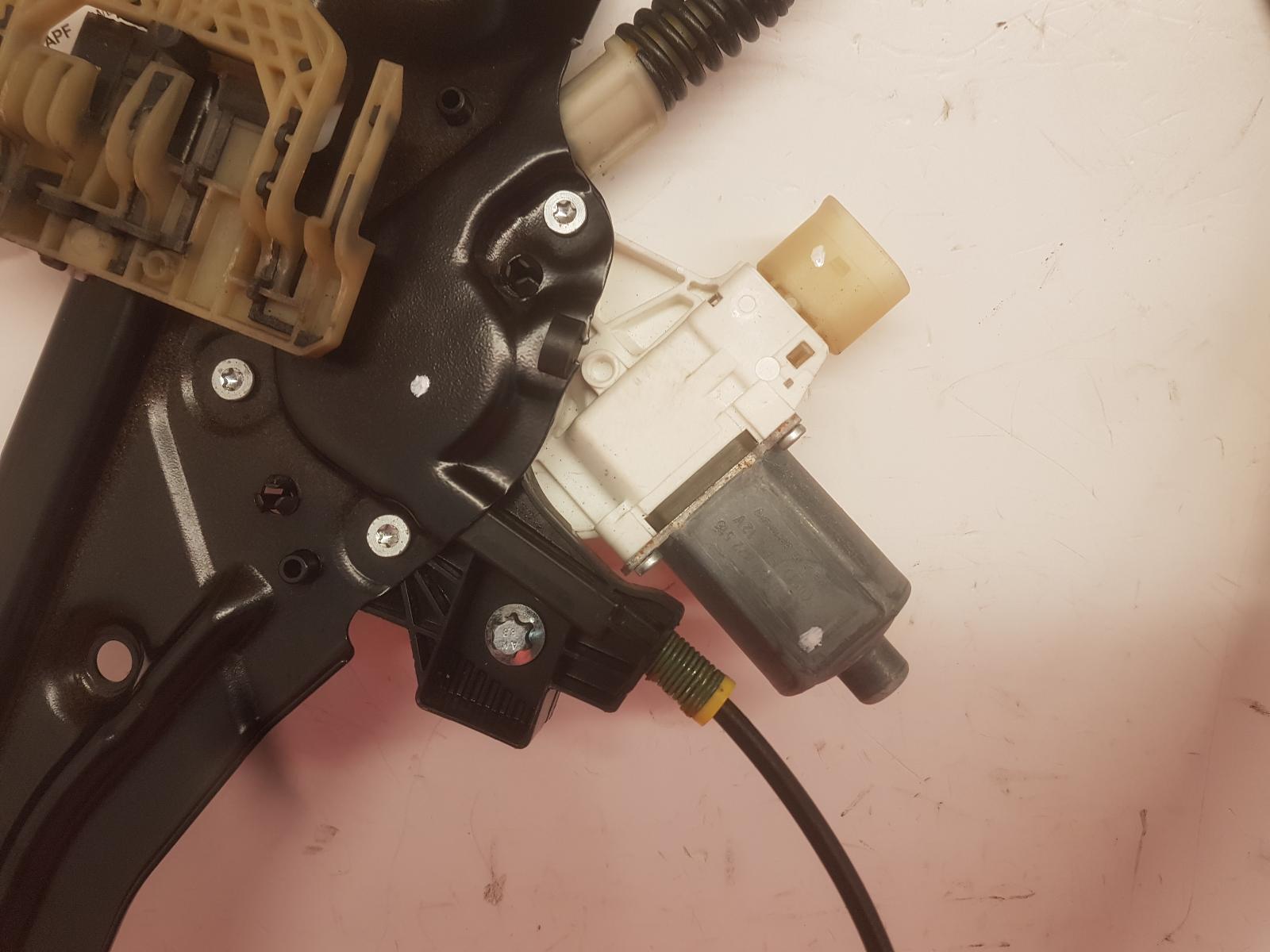 RF Window Regulator 7 Series Bmw 2012