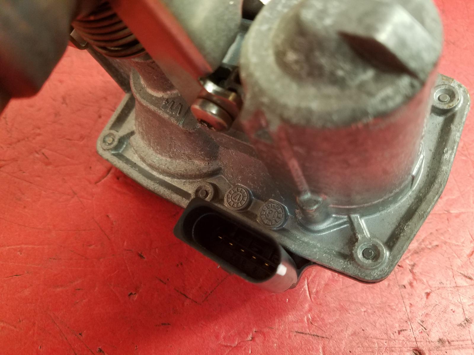 Intermediate Pipe Octavia Skoda 2016 