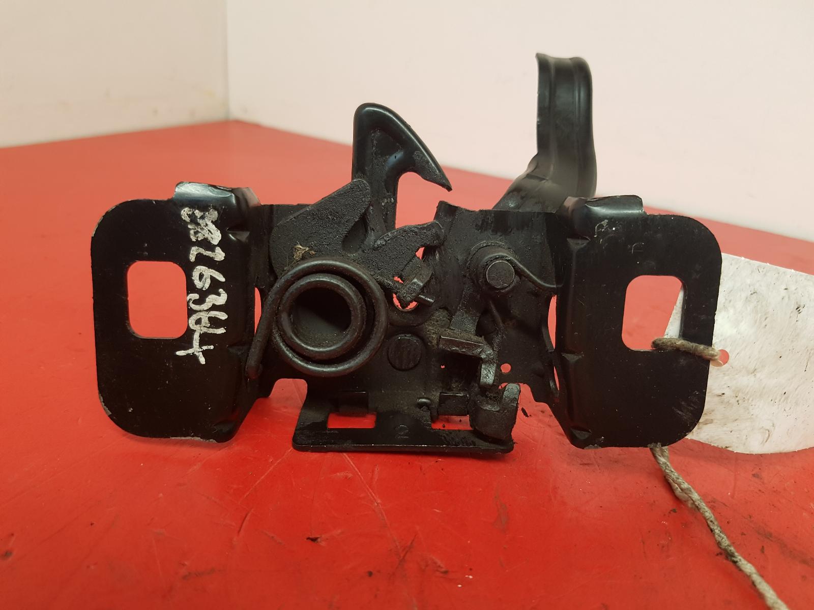 View Auto part Bonnet Latch Vauxhall Astra 2011