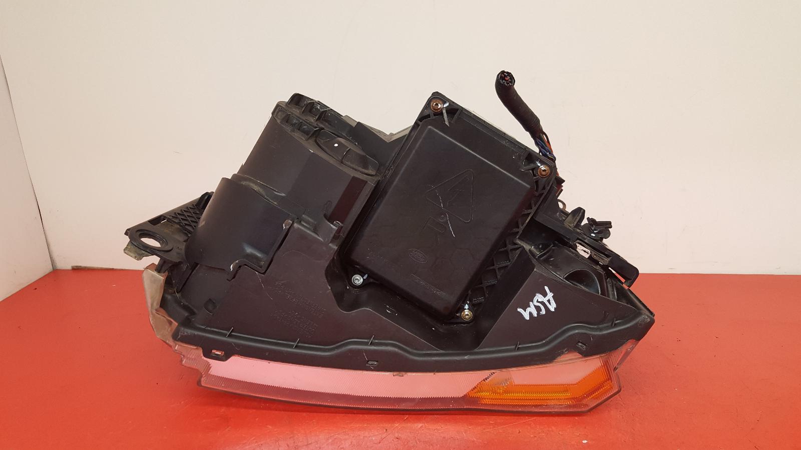 R Headlamp Discovery Land Rover 2007 