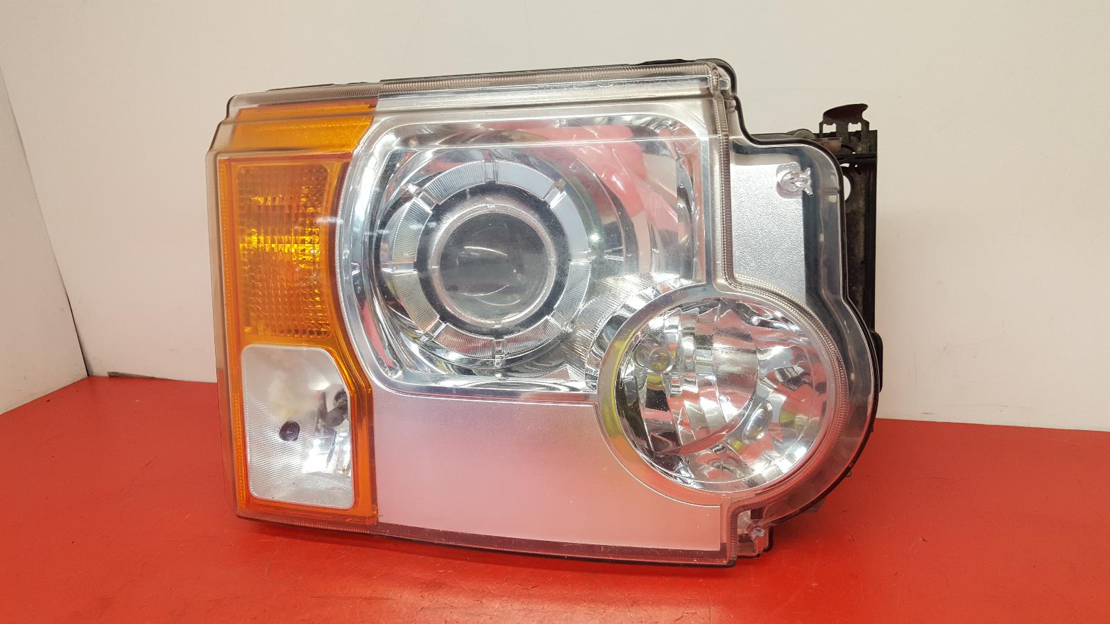 R Headlamp Discovery Land Rover 2007 