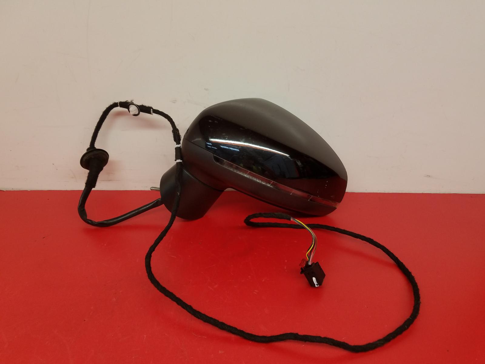 L Door Mirror A1 Audi 2015