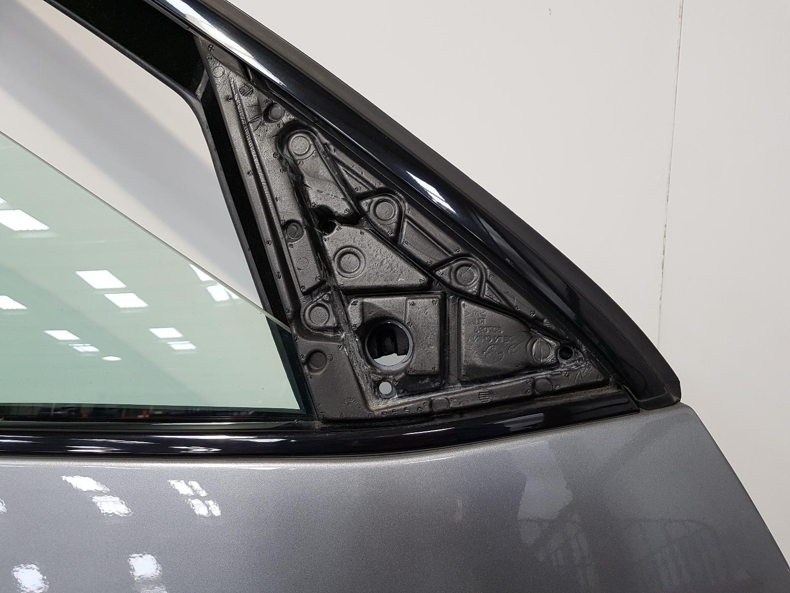 R Front Door X5 Bmw 2012