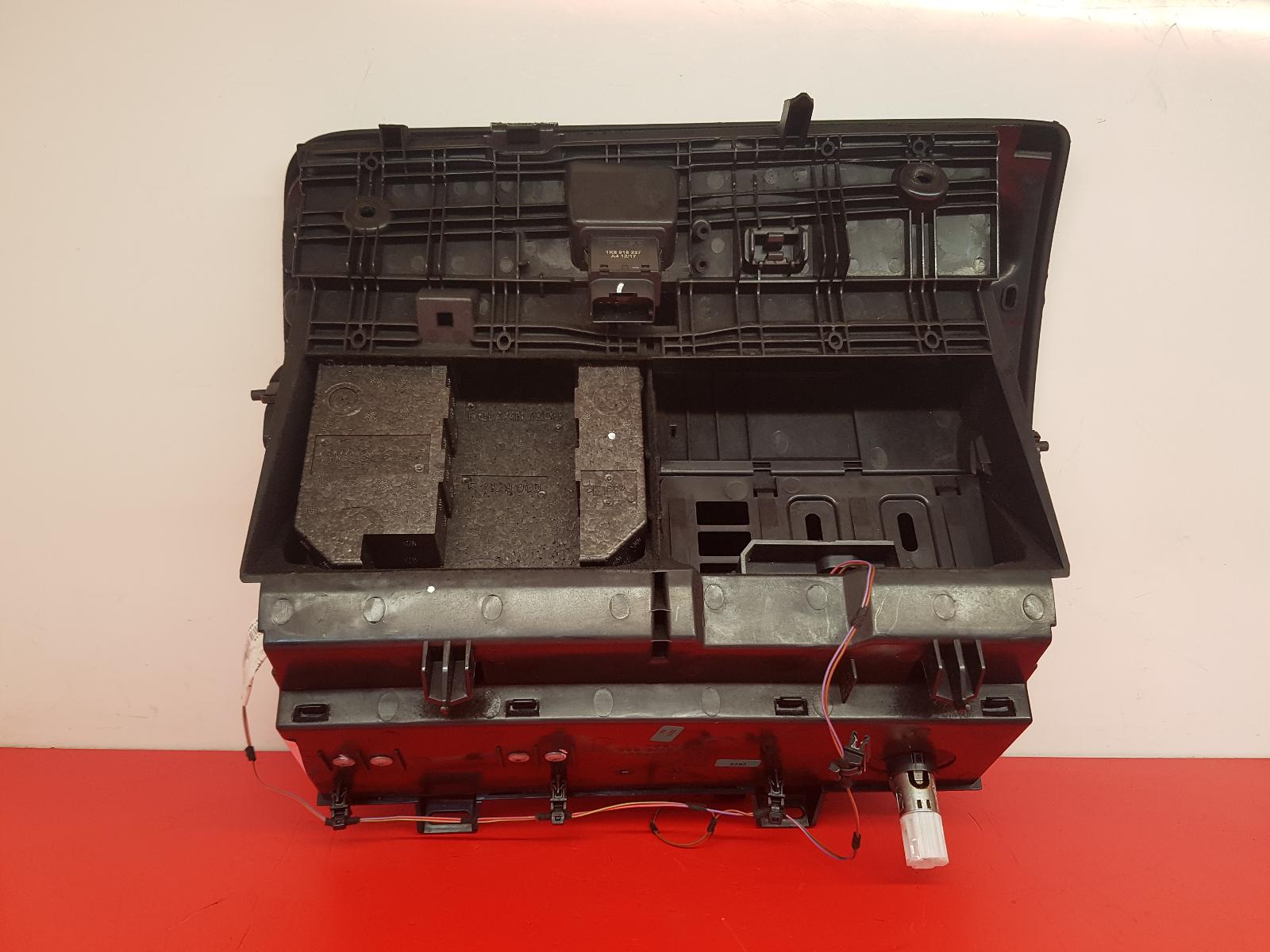 Glove Box Flying Spur Bentley 2017 