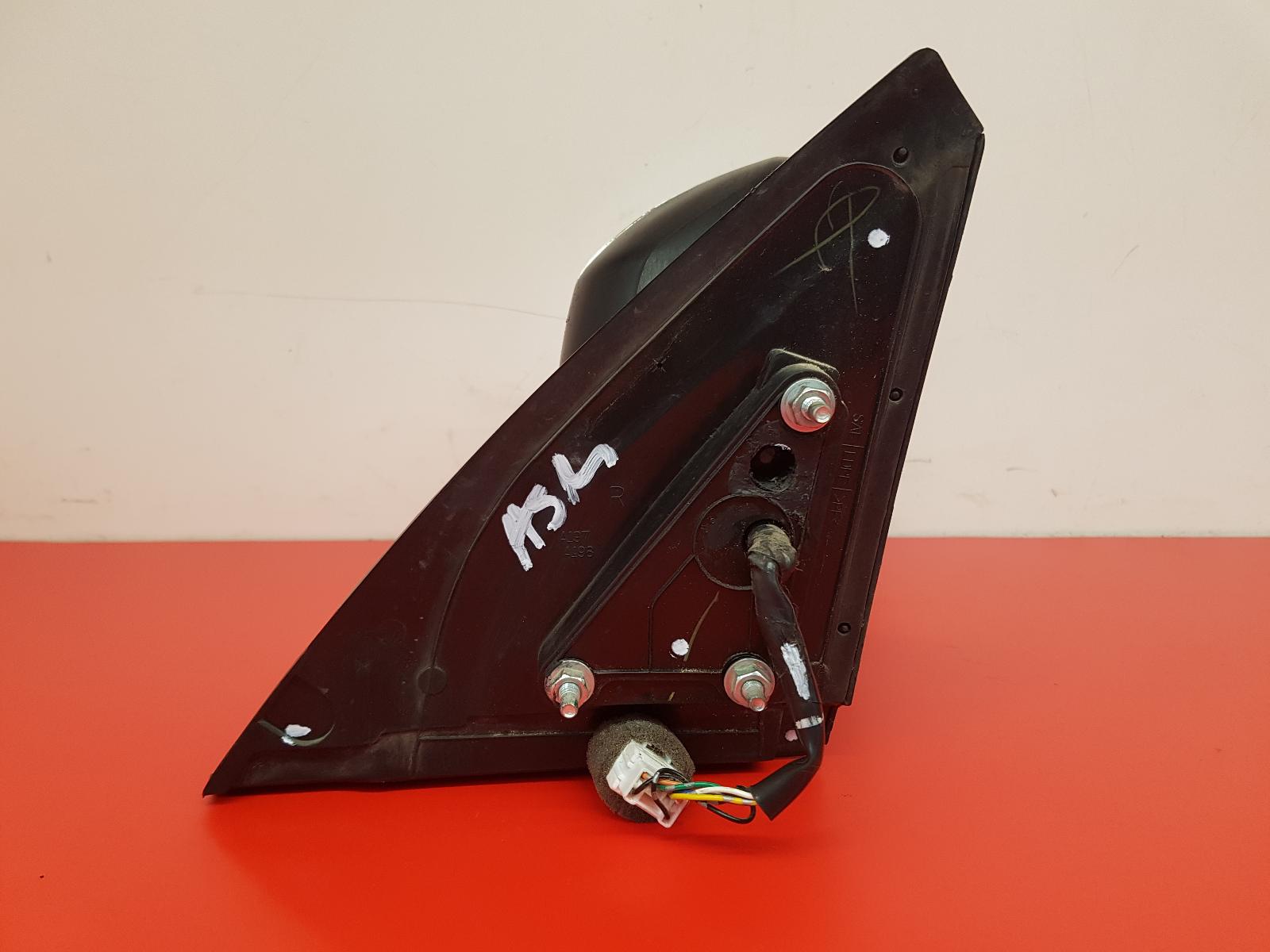 R Door Mirror L200 Mitsubishi 2015 