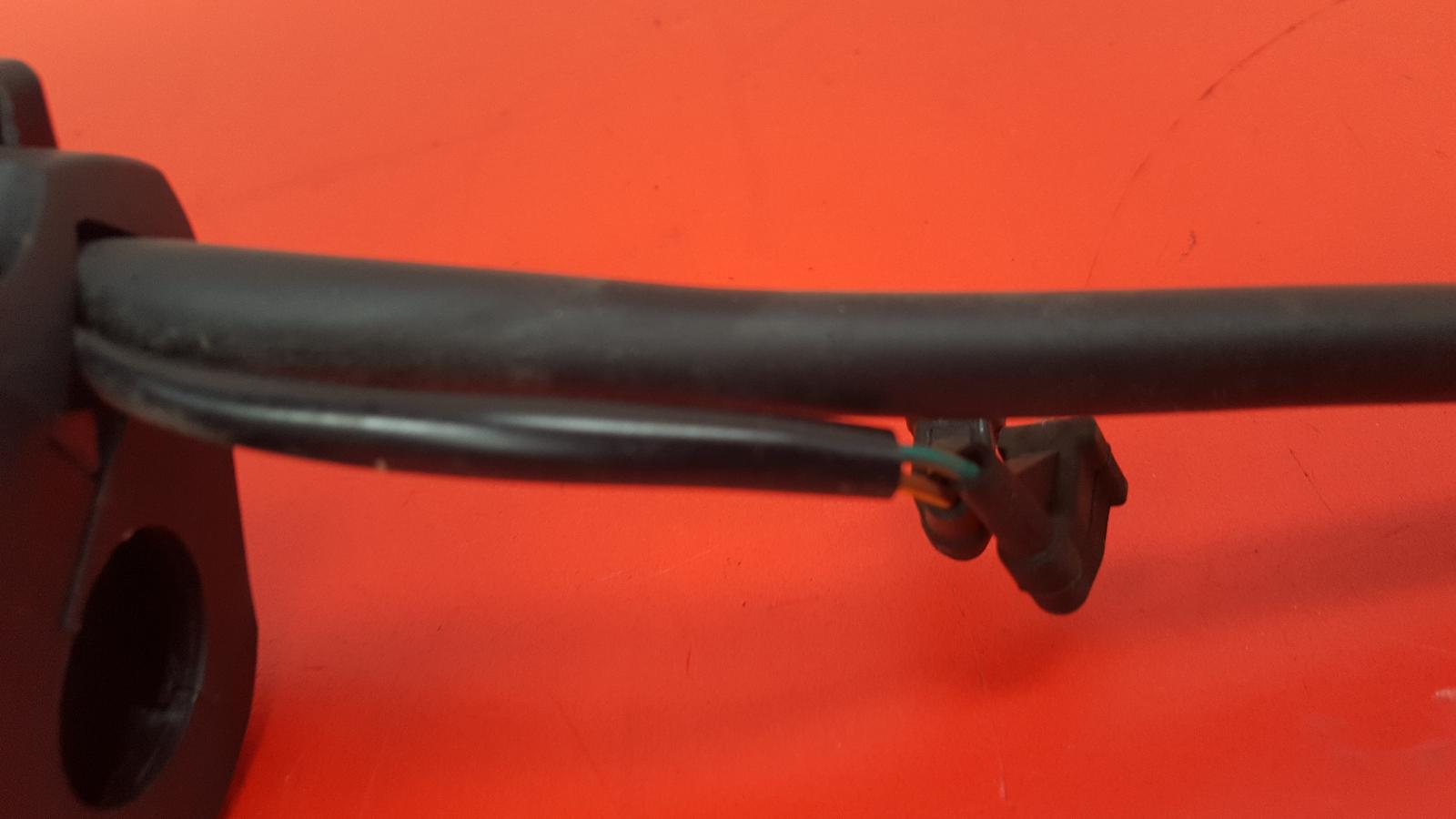 View Auto part RH Switch Gear Honda Cb125r 2021