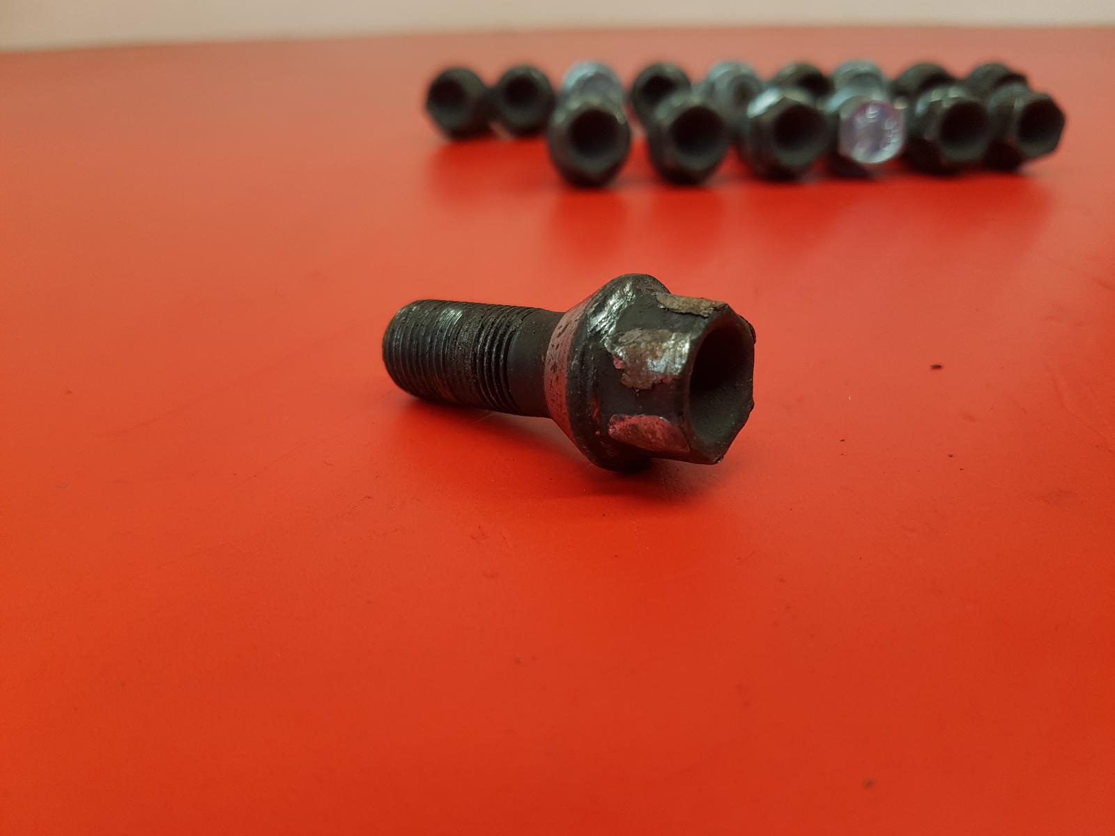 Wheel Nut Mini Mini (bmw) 2007