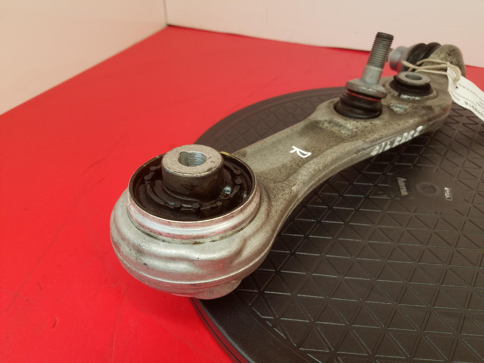 RF Lower Control Arm C Class Mercedes 2018