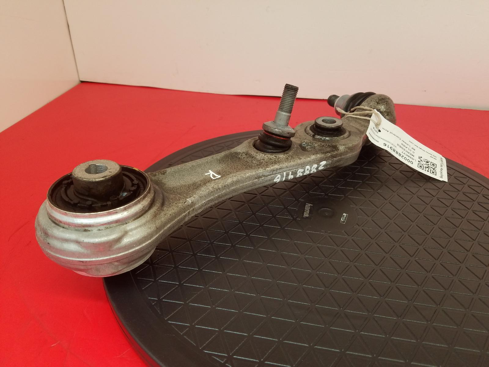 RF Lower Control Arm C Class Mercedes 2018