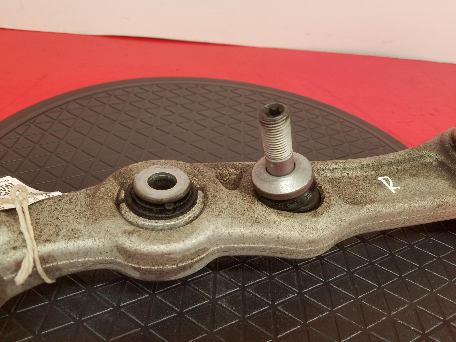 RF Lower Control Arm C Class Mercedes 2018