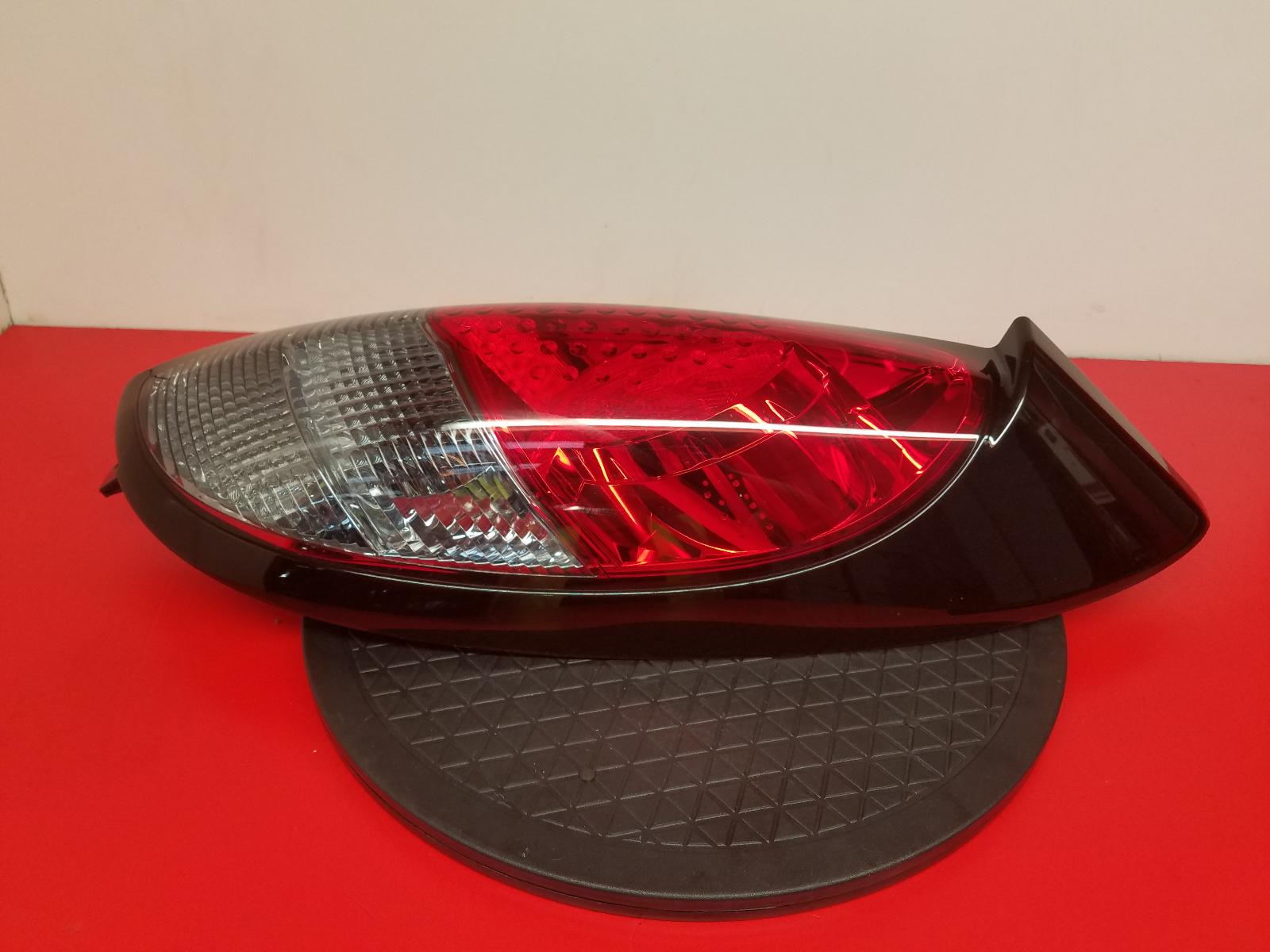 R Taillight Ion Peugeot 2012 