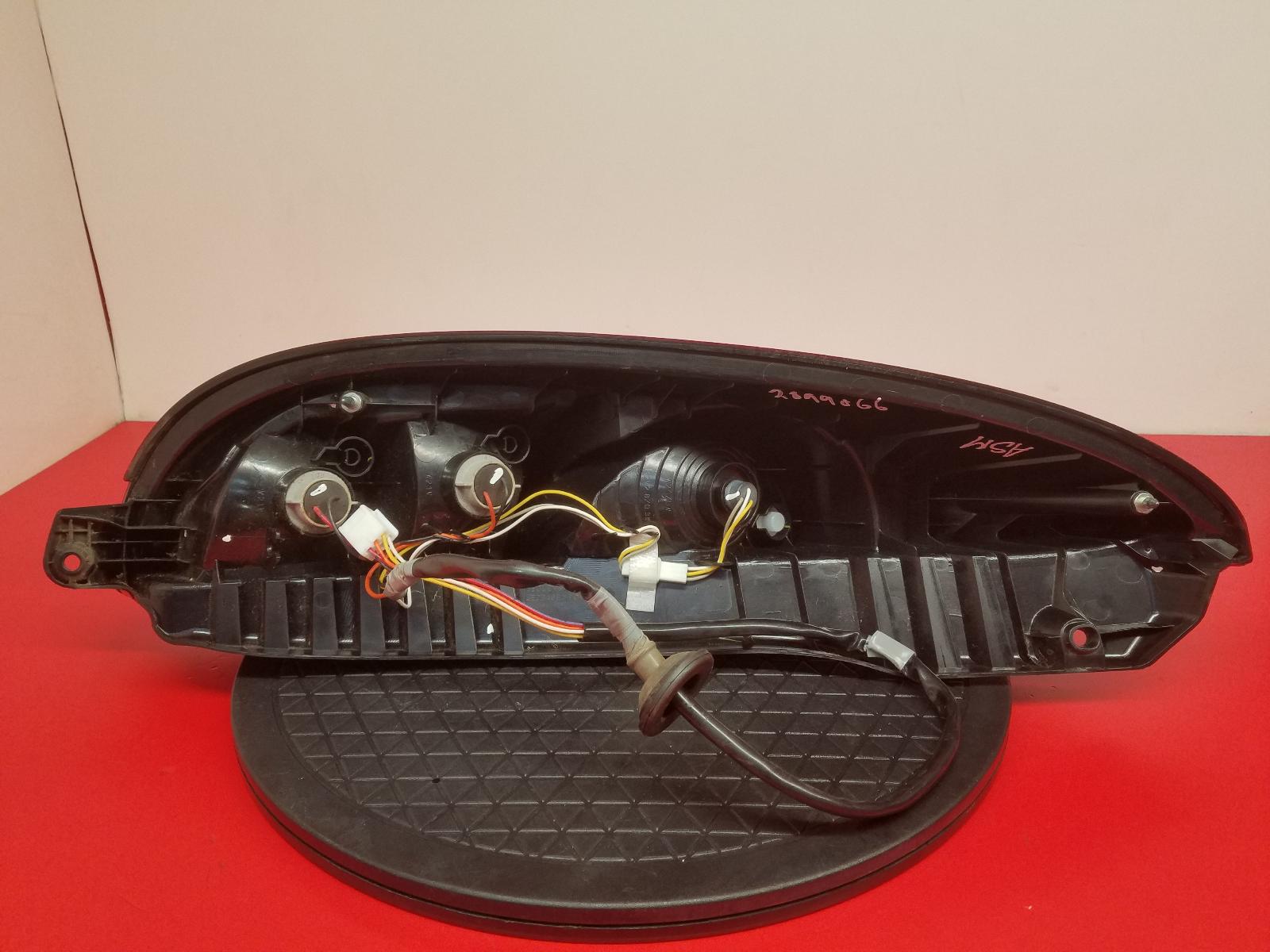 R Taillight Ion Peugeot 2012 