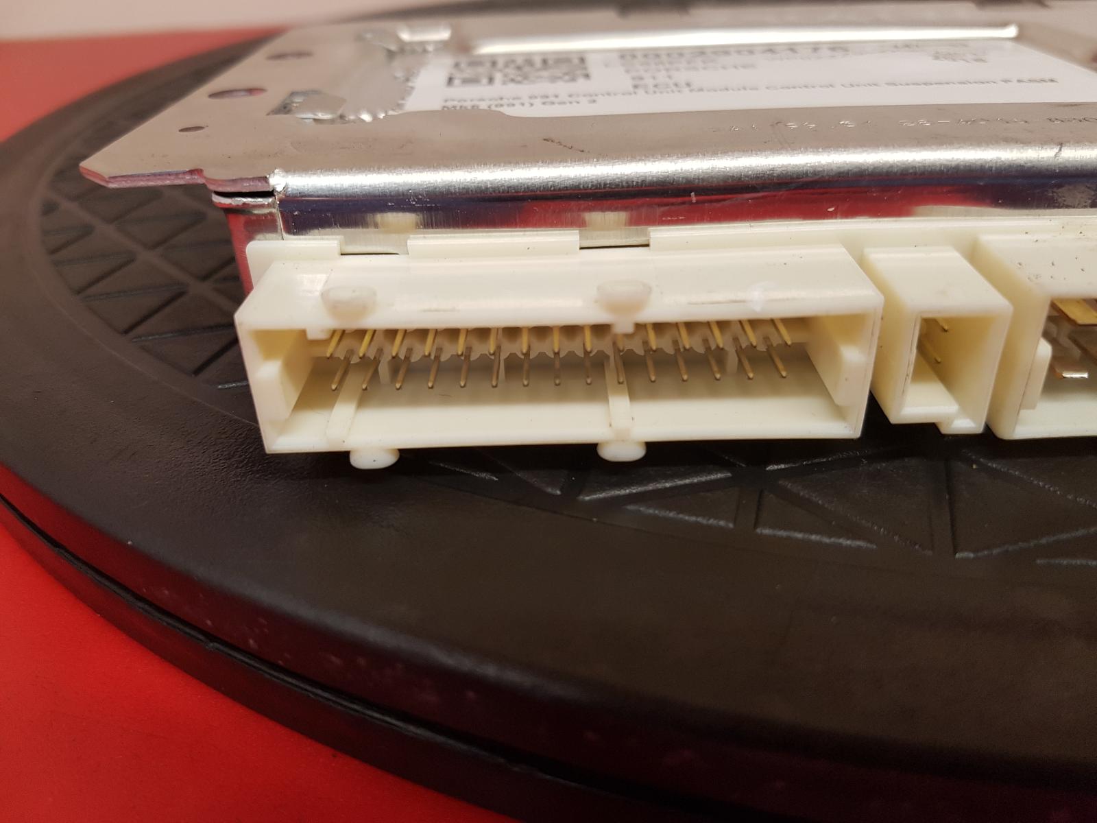 View Auto part ECU Porsche 911 2018