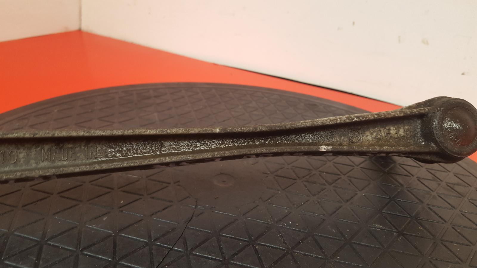 View Auto part LR Lower Control Arm Porsche 911 2005
