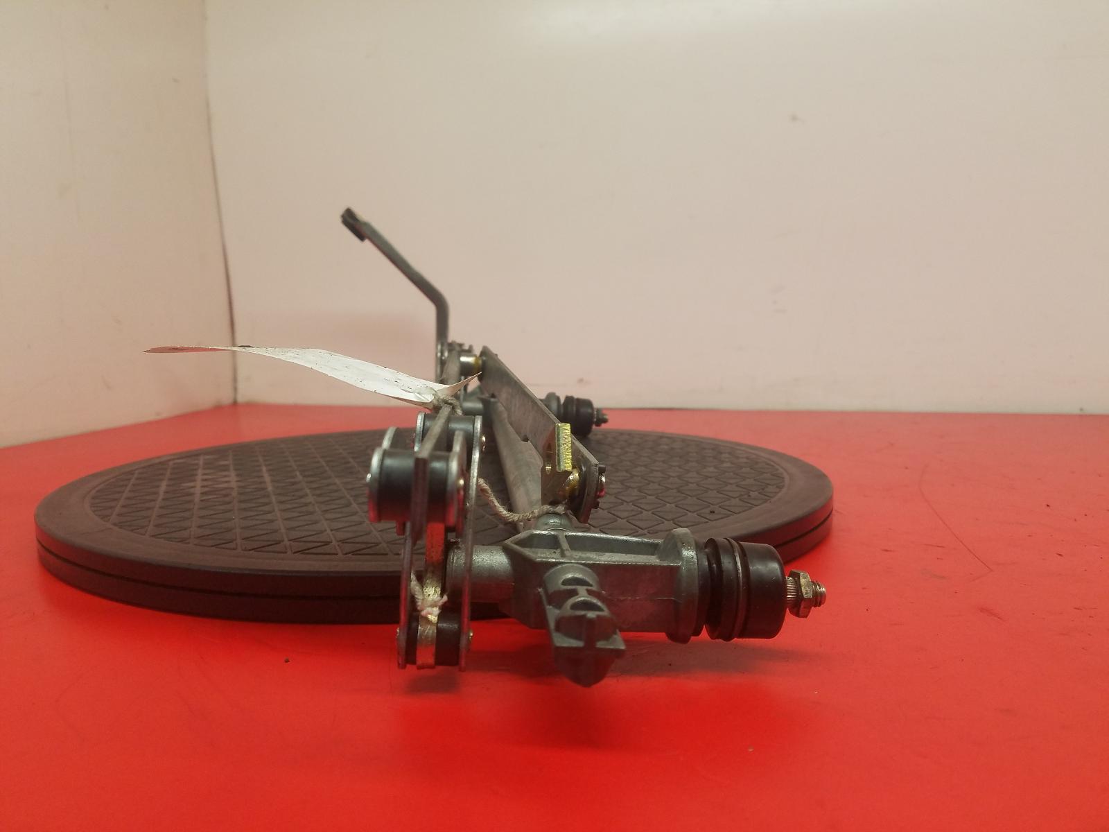 View Auto part Wiper Linkage Porsche 911 1989
