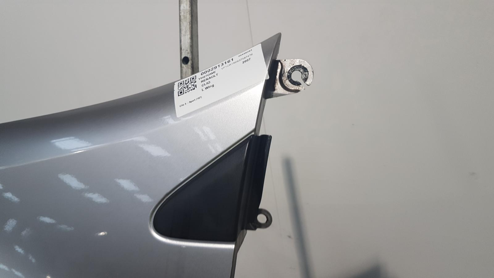 L Wing Clio Renault 2007