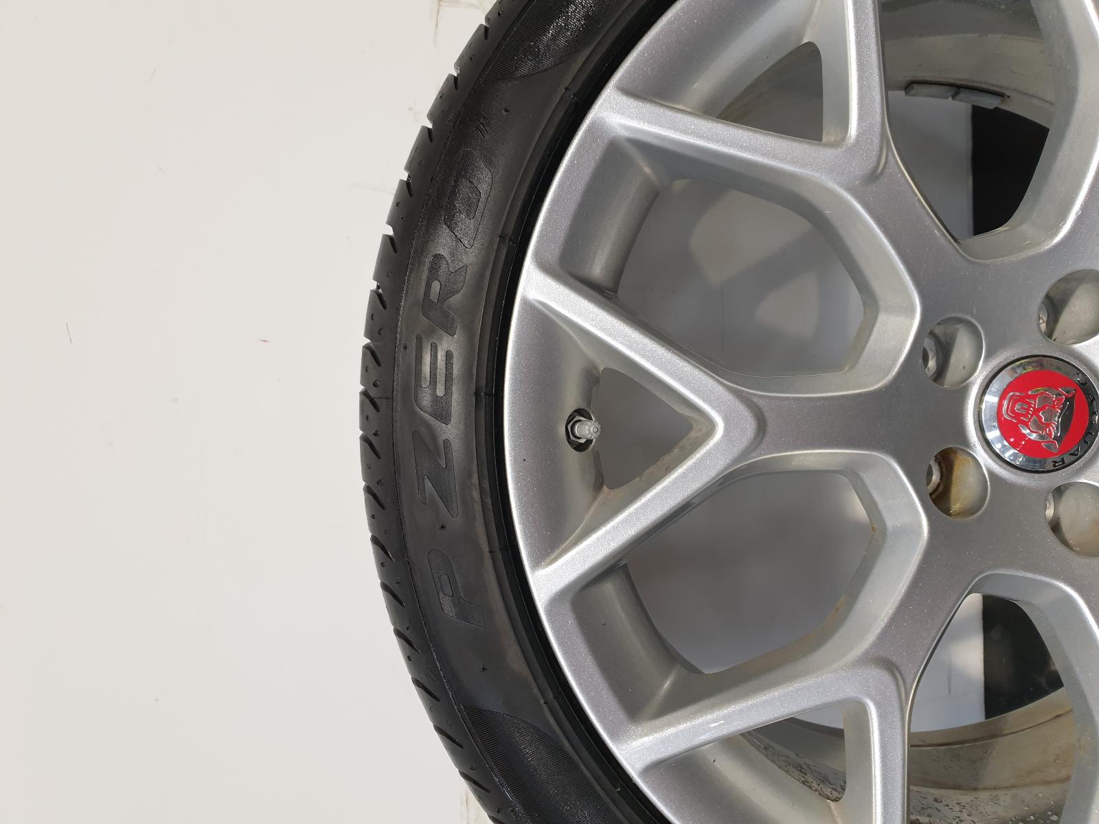 Wheel F Type Jaguar 2018 