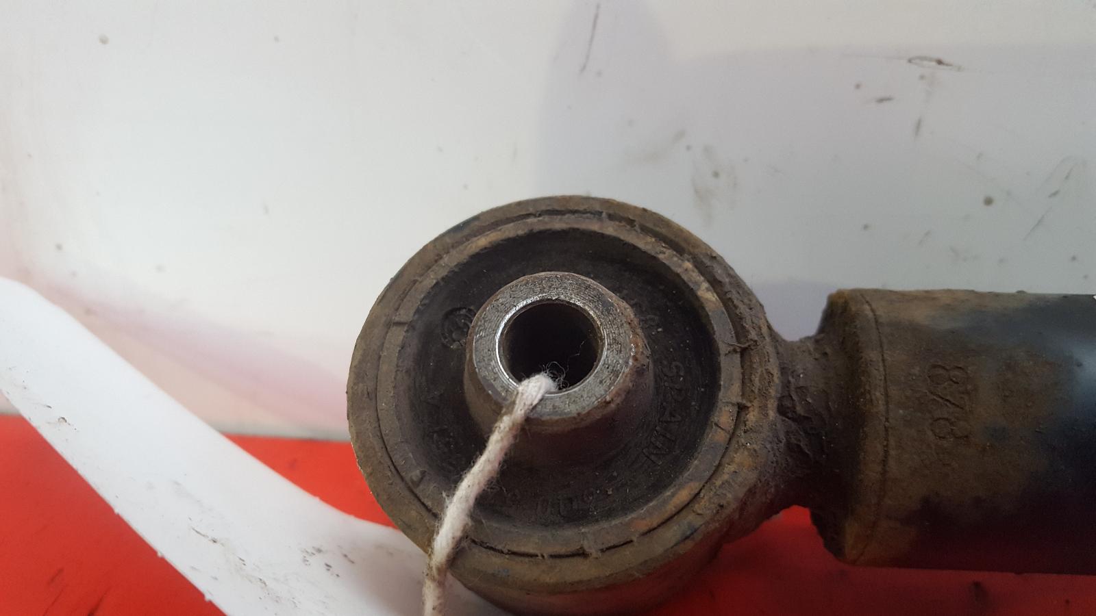 LR Strut Polo Volkswagen 2016