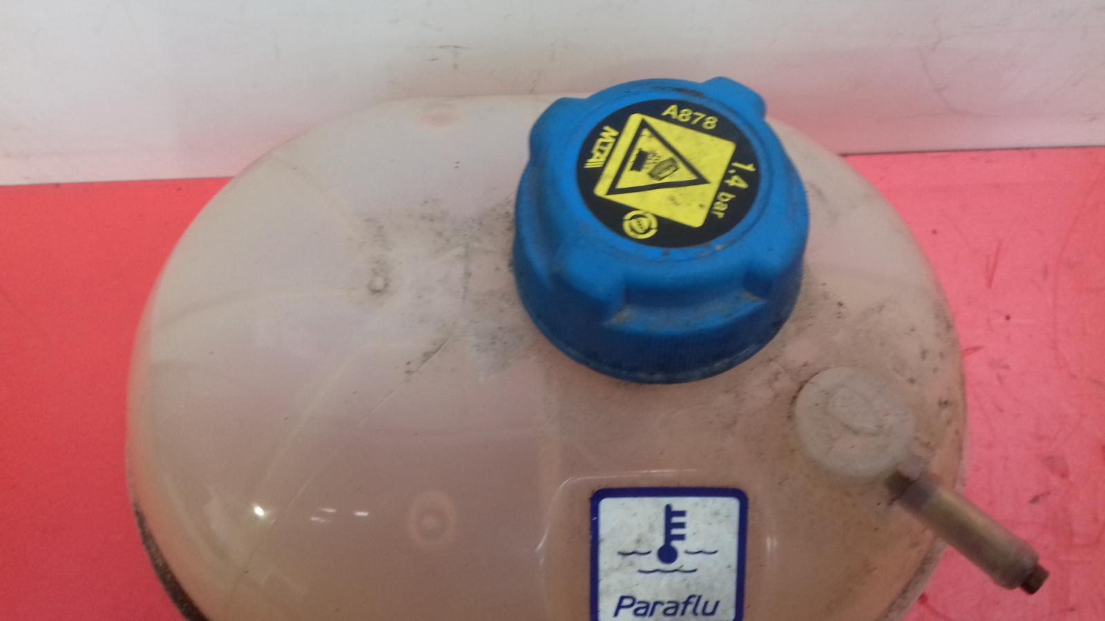 Overflow Bottle 500 Fiat 2017 