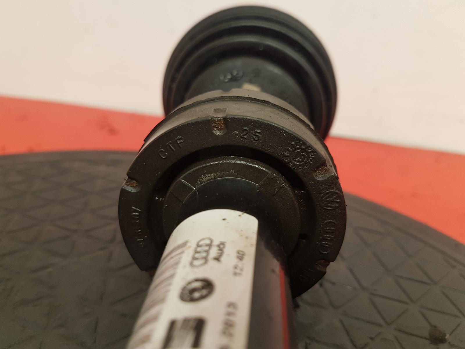 Left Driveshaft Fabia Skoda 2013