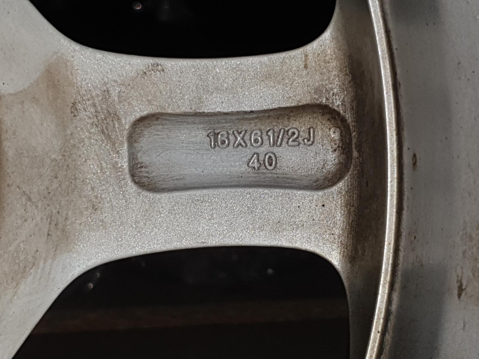 Wheel Leaf Nissan 2016