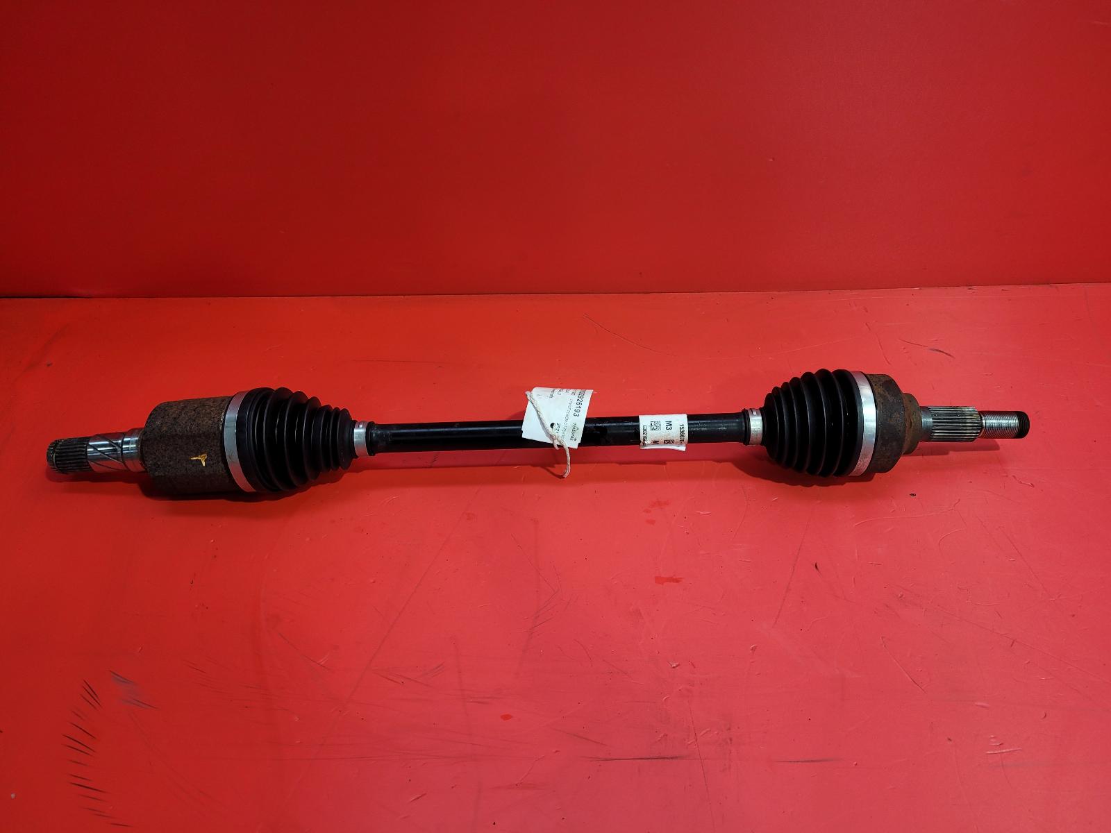 View Auto part Right Driveshaft Tesla Model 3 2021