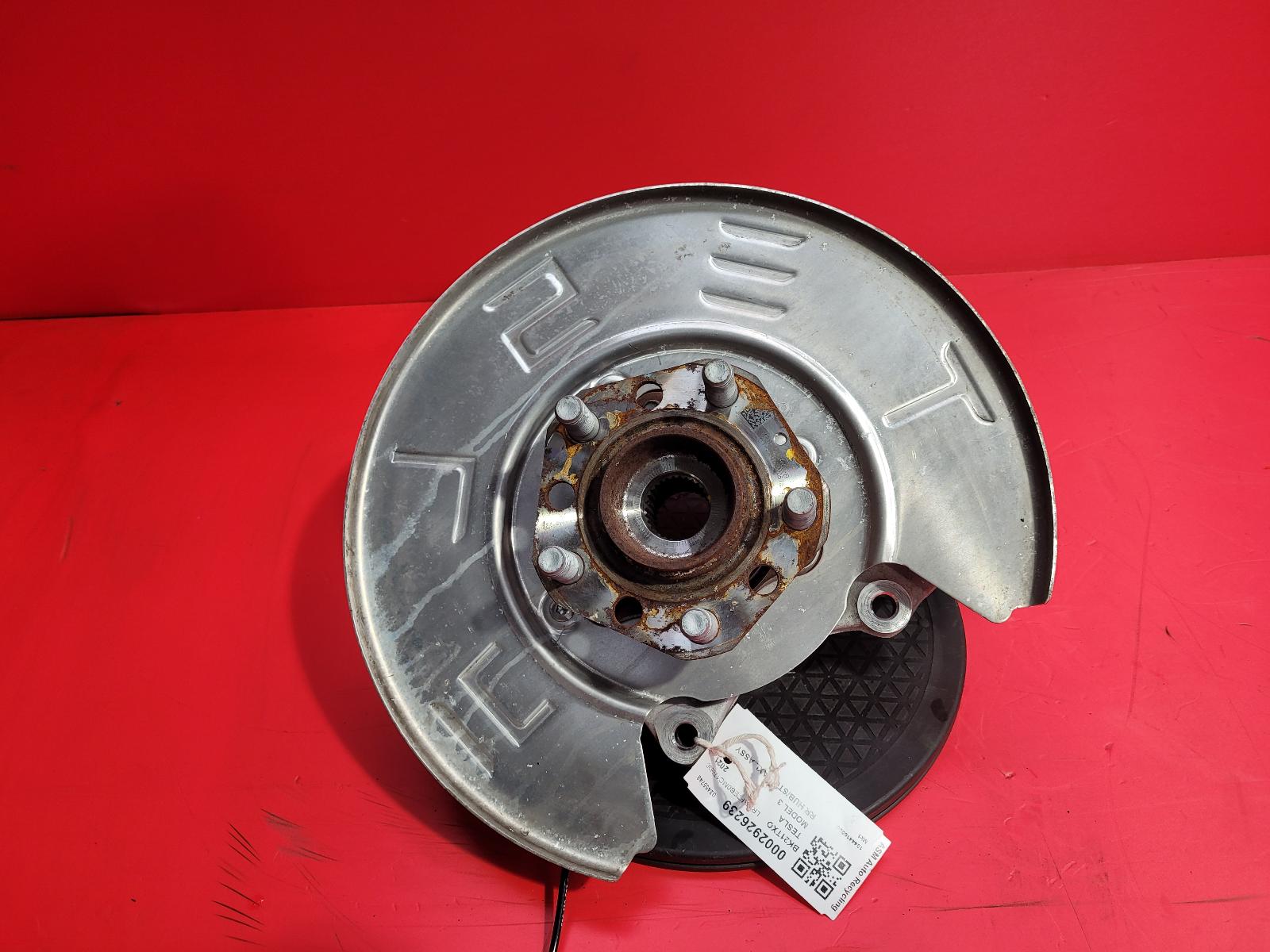 View Auto part RR Hub/Stub Axle Assembly Tesla Model 3 2021