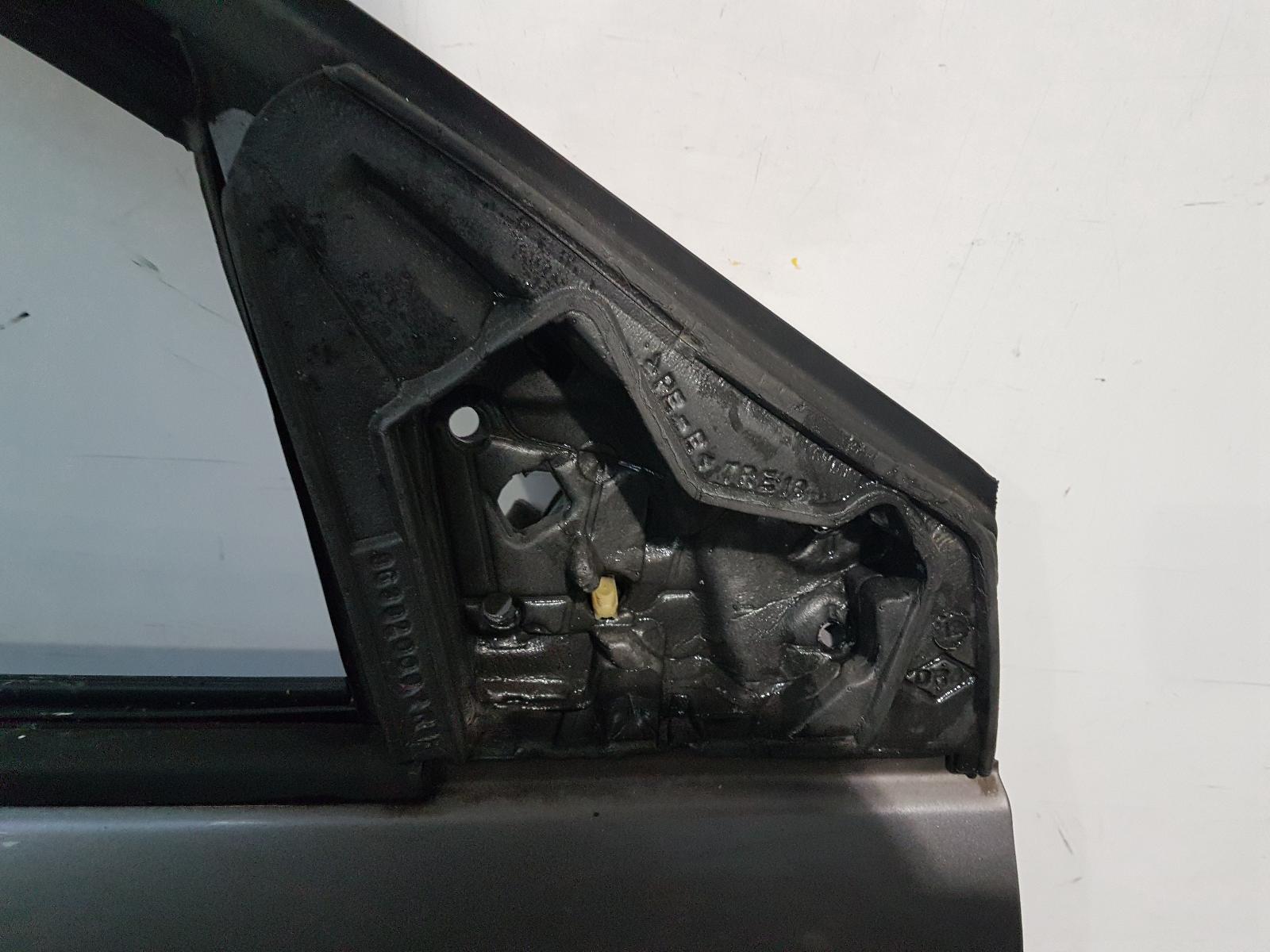 R Front Door Megane Renault 2012