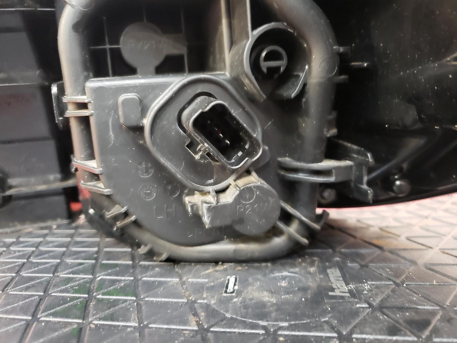 L Taillight Captur Renault 2019 