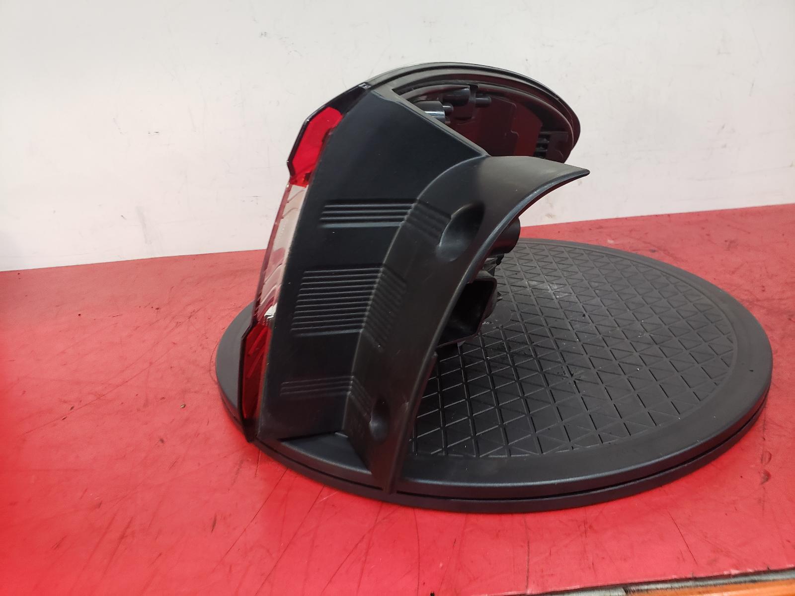 L Taillight Captur Renault 2019 