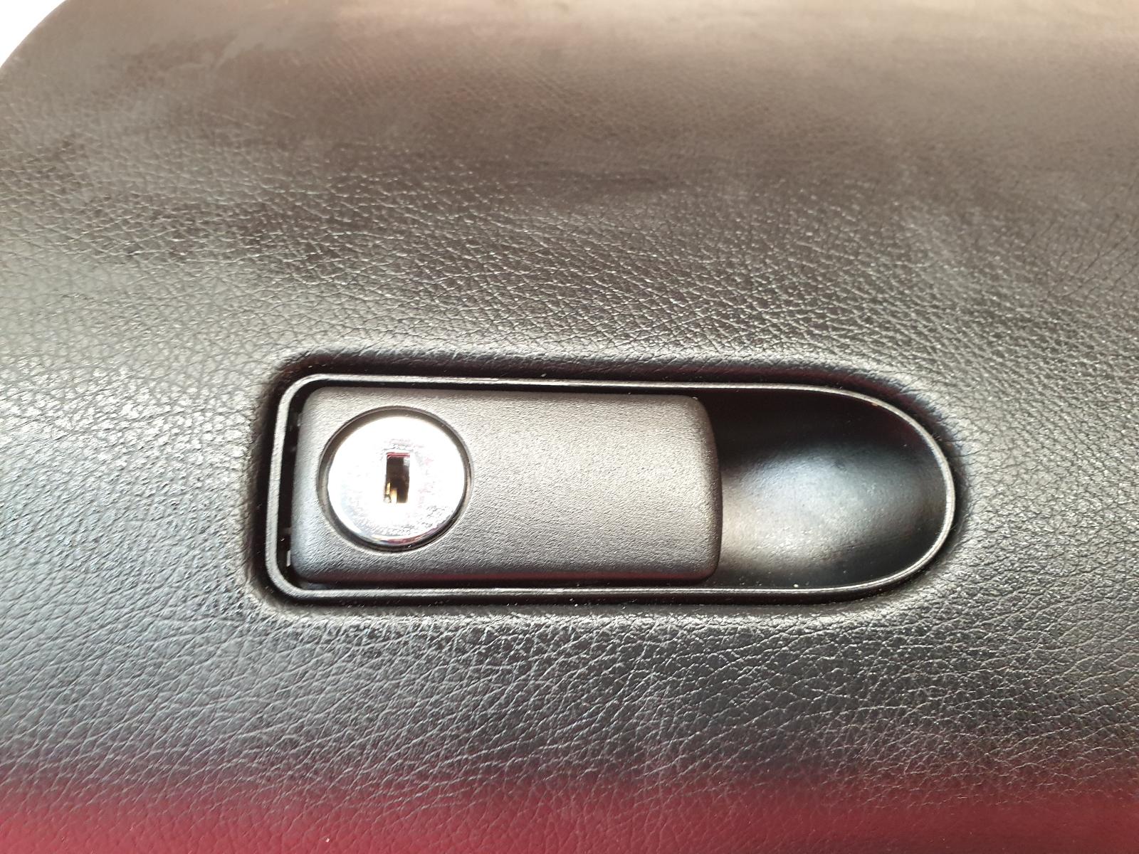 Glove Box C Class Mercedes 2019