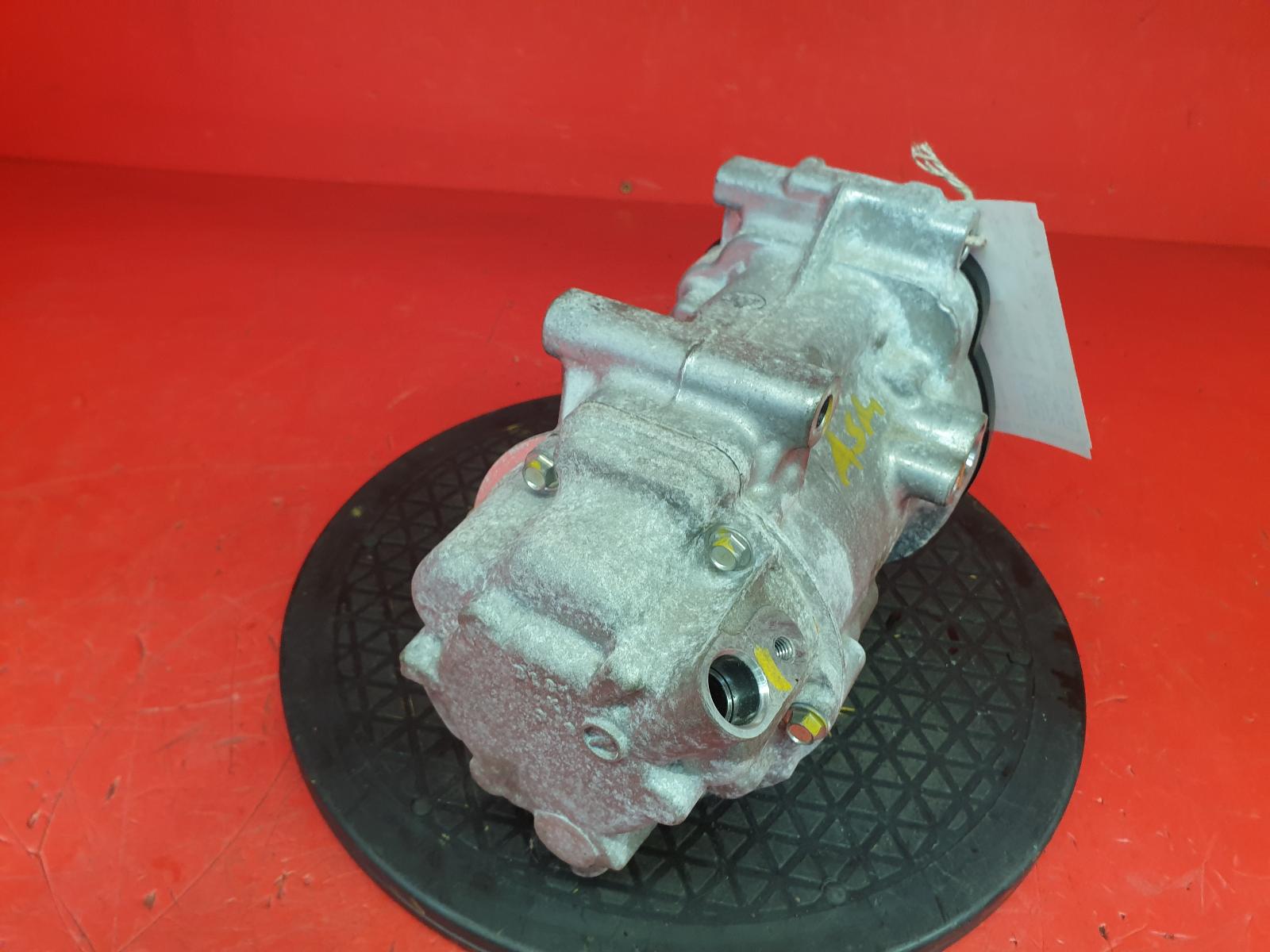 View Auto part Compressor Toyota Yaris Cross 2022