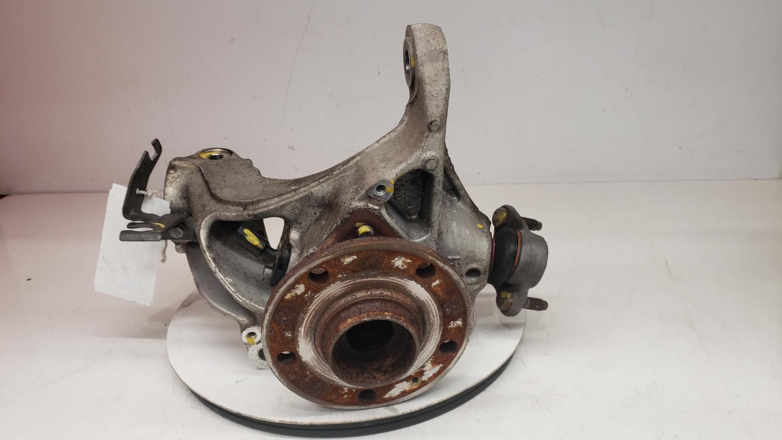 View Auto part LF Hub/Stub Axle Assembly Volkswagen Golf 2019