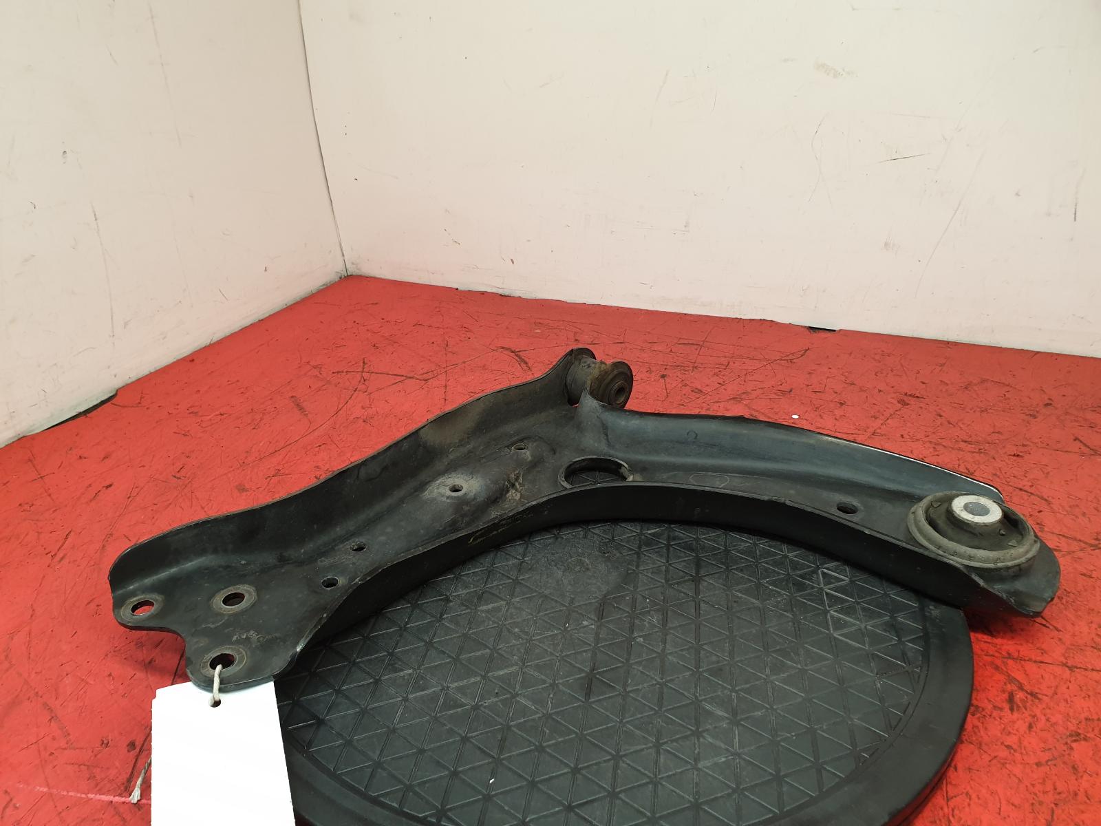 RF Lower Control Arm A1 Audi 2015