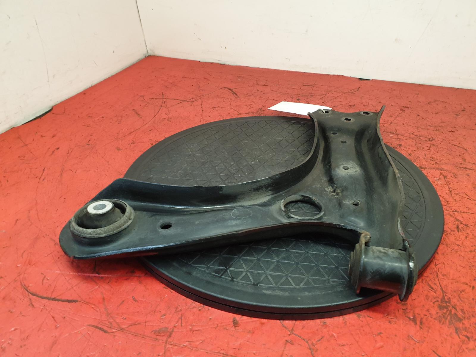 RF Lower Control Arm A1 Audi 2015
