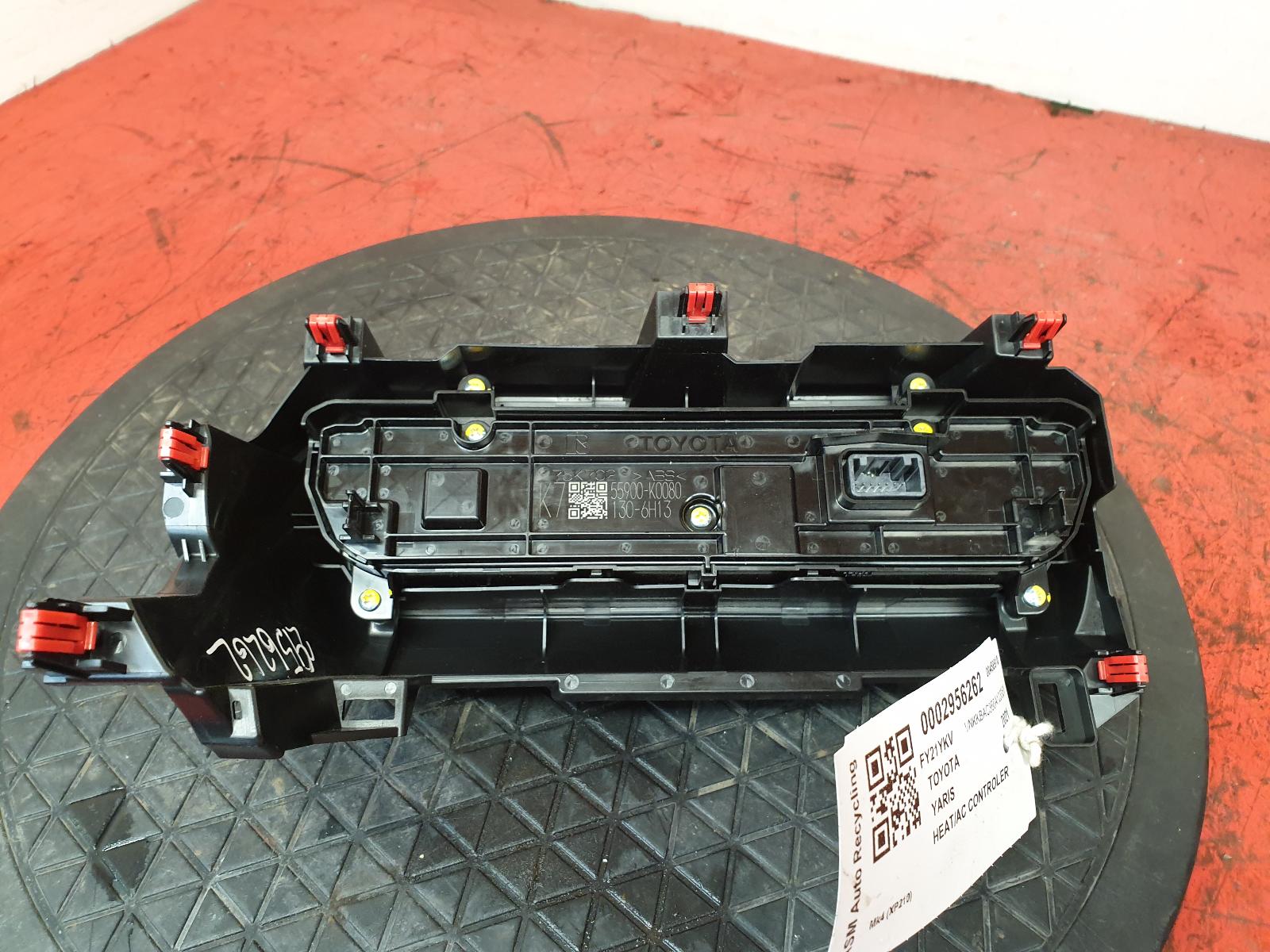 Heater/AC Controller Yaris Toyota 2021