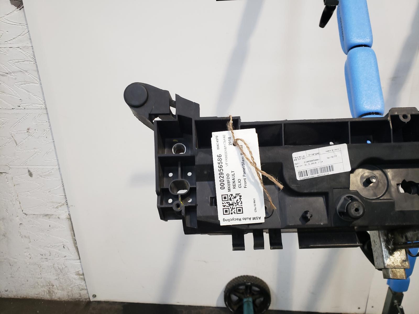 Front Panel Clio Renault 2018