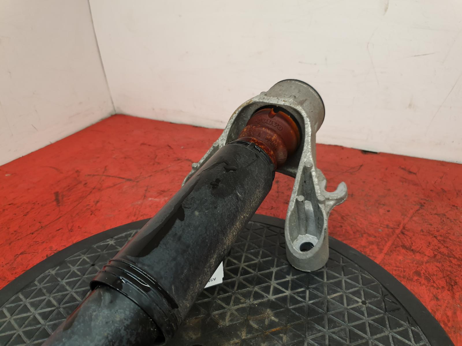 LR Strut Xc60 Volvo 2021 