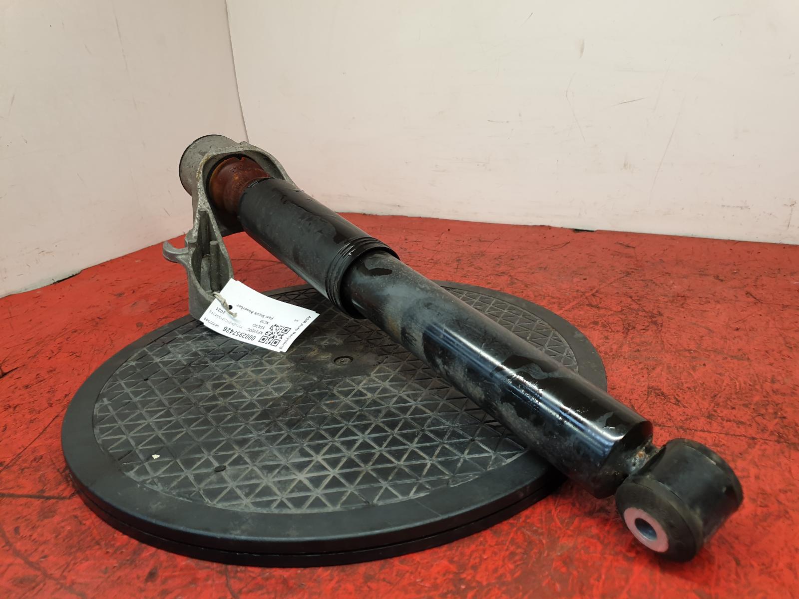 LR Strut Xc60 Volvo 2021 