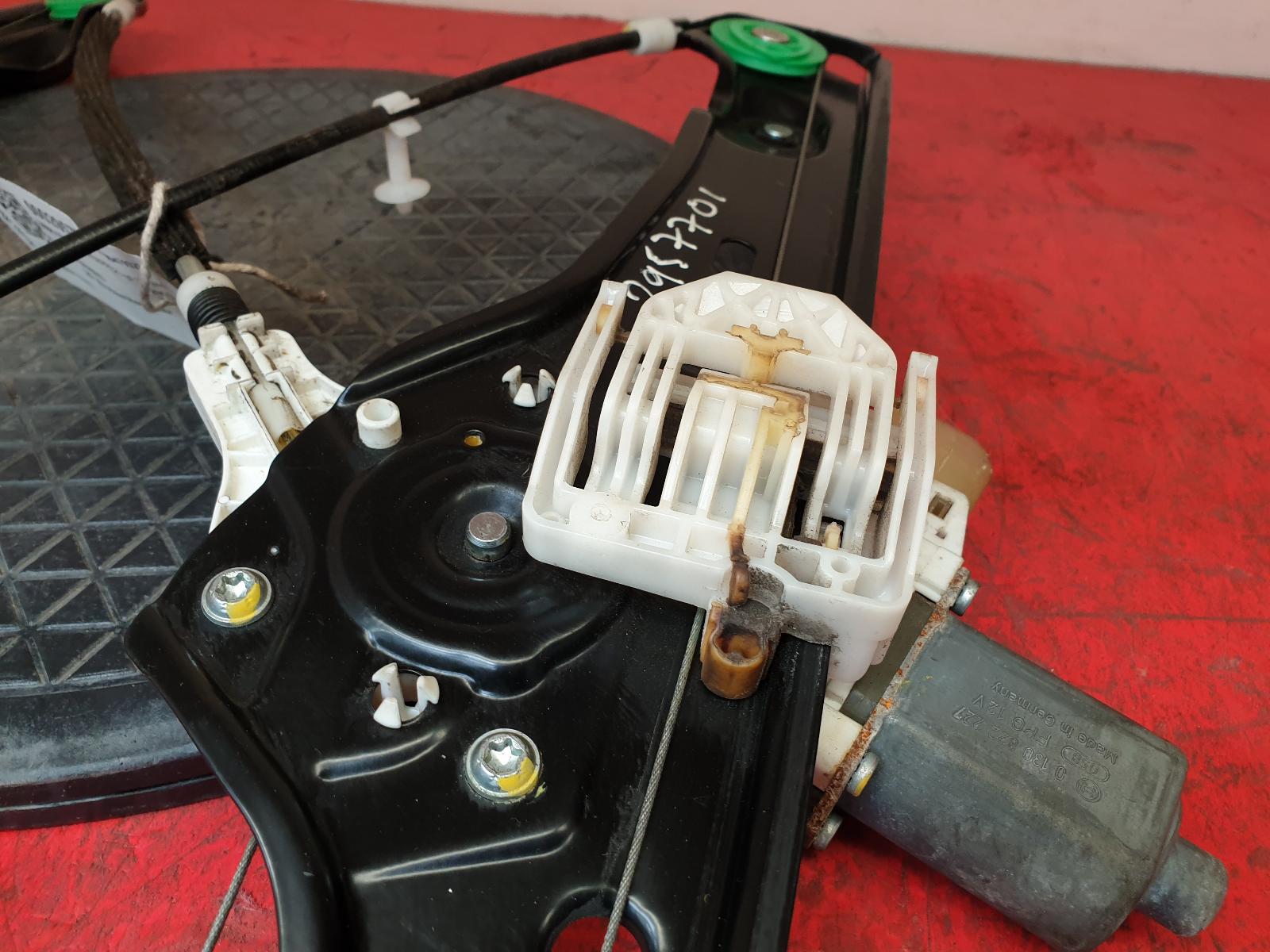 RF Window Regulator 3 Series Bmw 2011