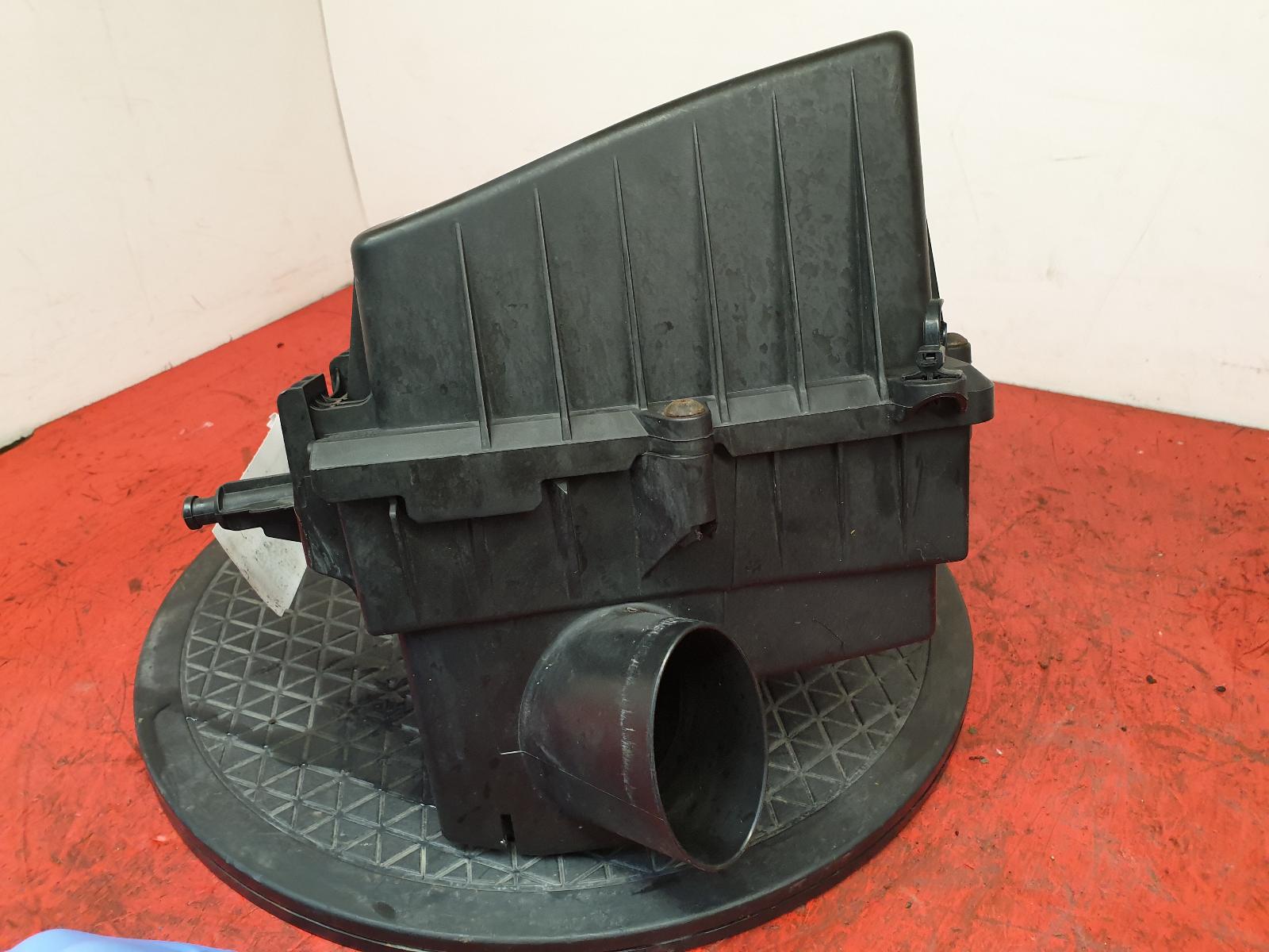 Air Cleaner/Box Corsa Vauxhall 2012